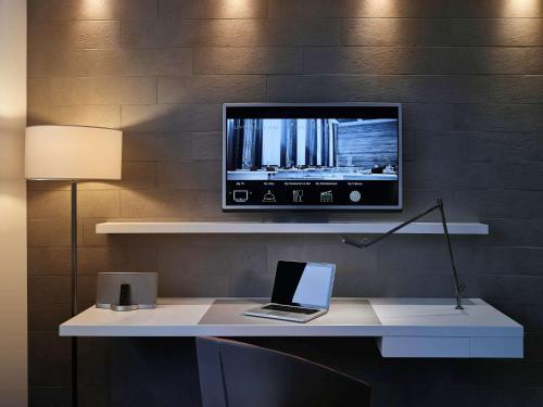 Imagen de la habitación del Hotel Pullman Paris Tour Eiffel. Foto 18