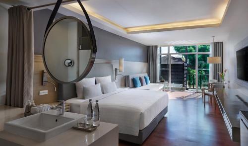 Imagen de la habitación del Hotel Pullman Phuket Panwa Beach Resort - Sha Plus. Foto 19