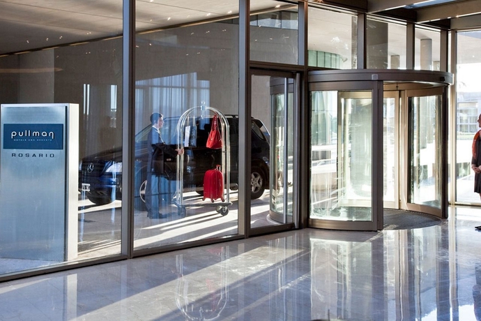 Imagen de los exteriores del Hotel Pullman Rosario City Center. Foto 5