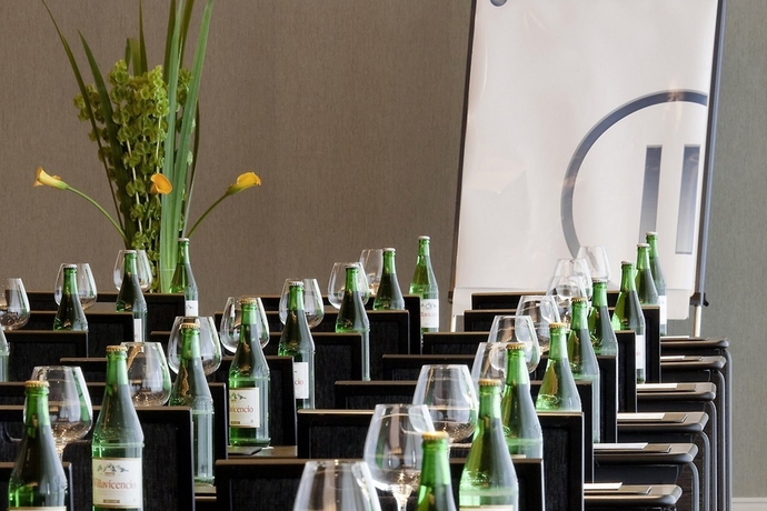 Imagen de los interiores del Hotel Pullman Rosario City Center. Foto 8