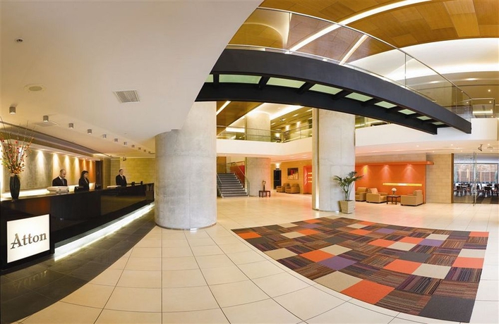 Imagen de los interiores del Hotel Pullman Santiago El Bosque. Foto 8