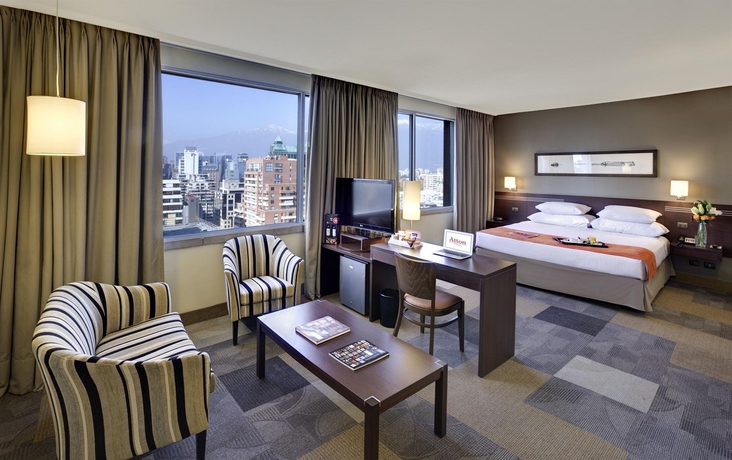 Imagen de la habitación del Hotel Pullman Santiago El Bosque. Foto 4