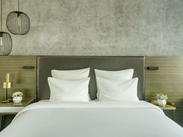 Imagen de la habitación del Hotel Pullman Sharjah. Foto 10