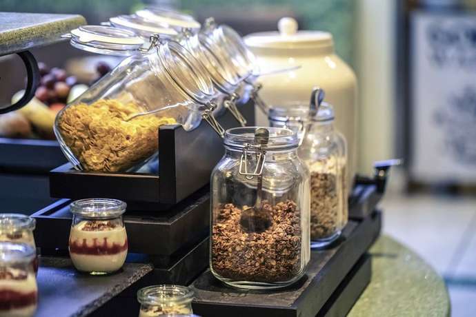 Imagen del bar/restaurante del Hotel Pullman Stuttgart Fontana. Foto 2