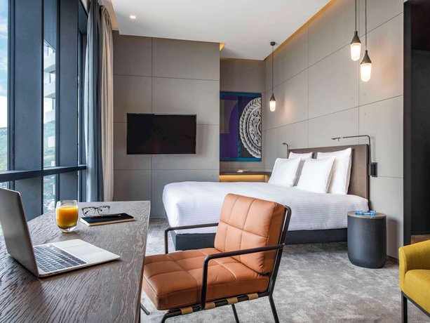 Imagen de la habitación del Hotel Pullman Tbilisi Axis Towers. Foto 9