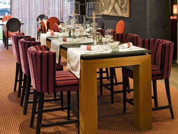 Imagen del bar/restaurante del Hotel Pullman Toulouse Airport. Foto 3