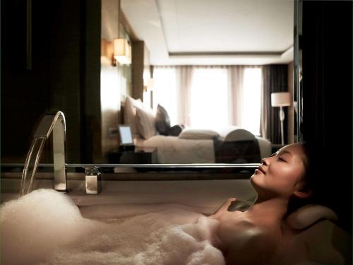 Imagen general del Hotel Pullman Wuxi New Lake. Foto 2