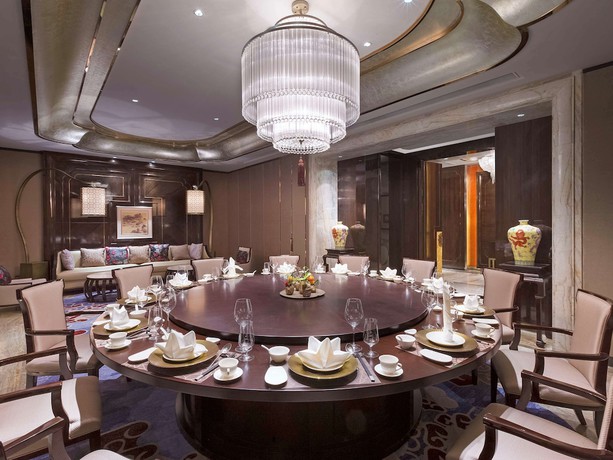 Imagen del bar/restaurante del Hotel Pullman Yantai Center. Foto 4