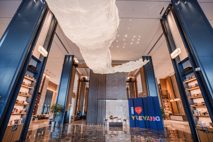 Imagen de los interiores del Hotel Pullman Yueyang Hotel. Foto 17