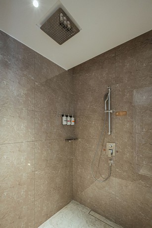 Imagen de la habitación del Hotel Pullman Yuxi. Foto 3