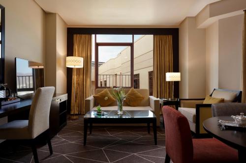 Imagen de la habitación del Hotel Pullman Zamzam Madina. Foto 7