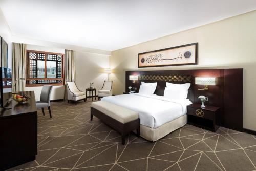 Imagen de la habitación del Hotel Pullman Zamzam Madina. Foto 10