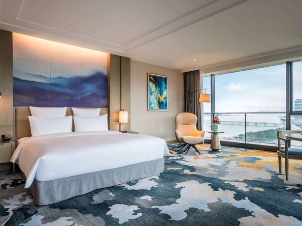 Imagen de la habitación del Hotel Pullman Zhoushan Seaview. Foto 3