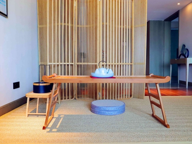 Imagen de la habitación del Hotel Pullman Zhoushan Seaview. Foto 11
