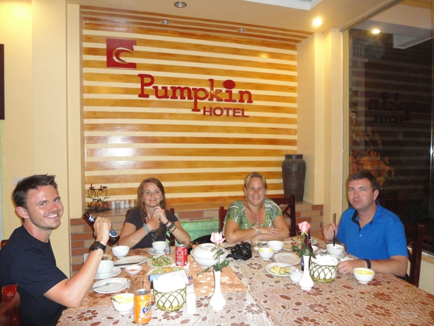 Imagen del bar/restaurante del Hotel Pumpkin. Foto 3