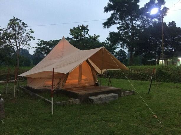 Imagen general del Hotel Puncak Camp Hills. Foto 3