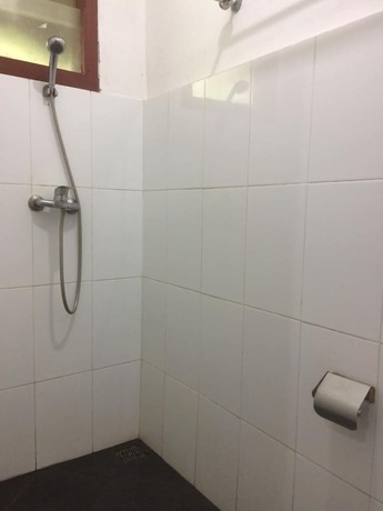 Imagen de la habitación del Hotel Puncak Camp Hills. Foto 8