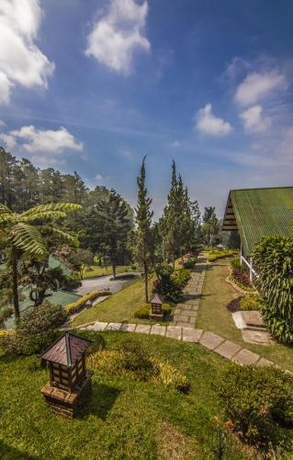 Imagen de la habitación del Hotel Puncak Pass Resort. Foto 6