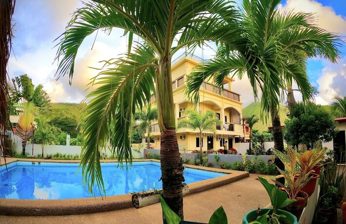 Imagen de la habitación del Hotel Pundaquit Luxury Resort. Foto 31
