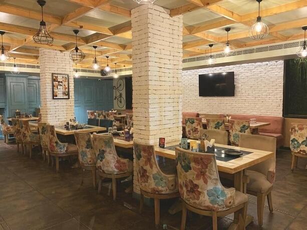 Imagen del bar/restaurante del Hotel Punjab Palace. Foto 8