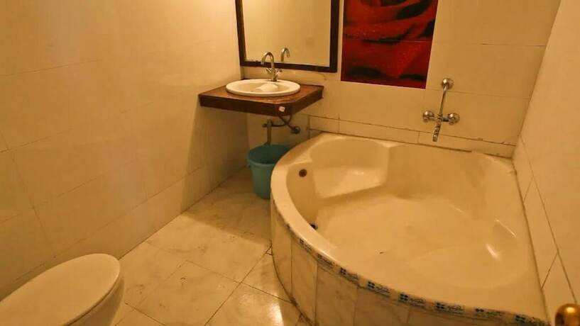 Imagen general del Hotel Punnu International. Foto 4