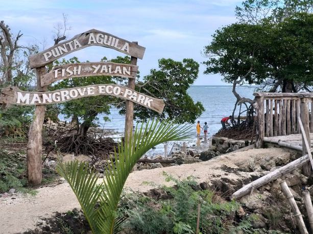 Imagen de los exteriores del Hotel Punta Aguila Resort and. Foto 10