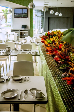 Imagen del bar/restaurante del Hotel Punta Azul. Foto 4