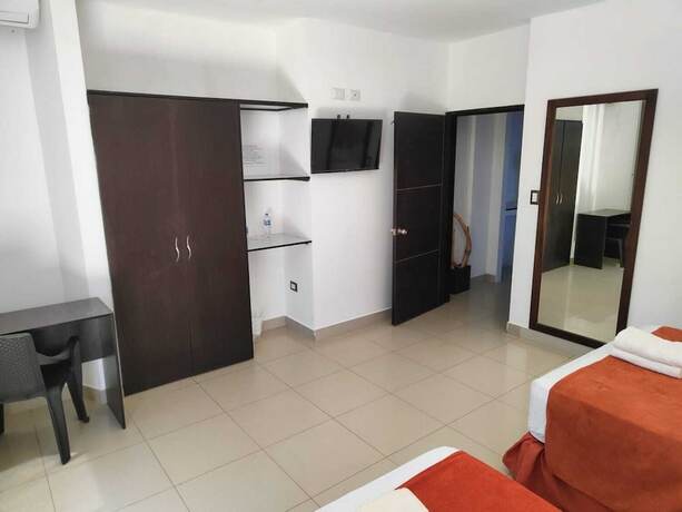 Imagen de la habitación del Hotel Punta Azul. Foto 13