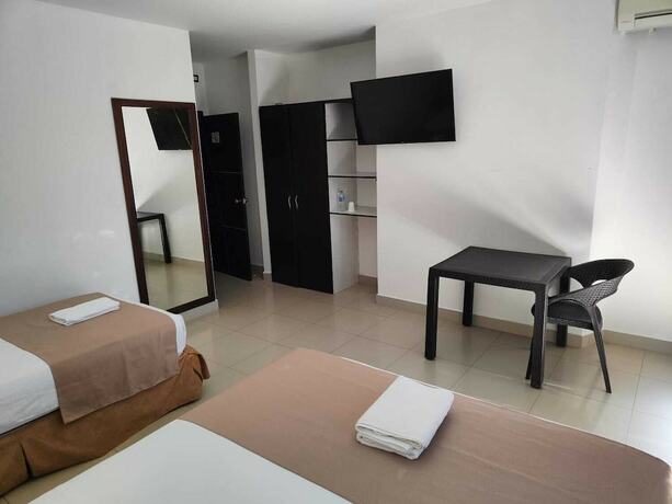 Imagen de la habitación del Hotel Punta Azul. Foto 18