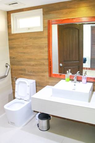 Imagen de la habitación del Hotel Punta Baler Hotel. Foto 14