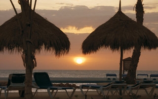 Imagen de los exteriores del Hotel Punta Blanca, Isla De Coche. Foto 6