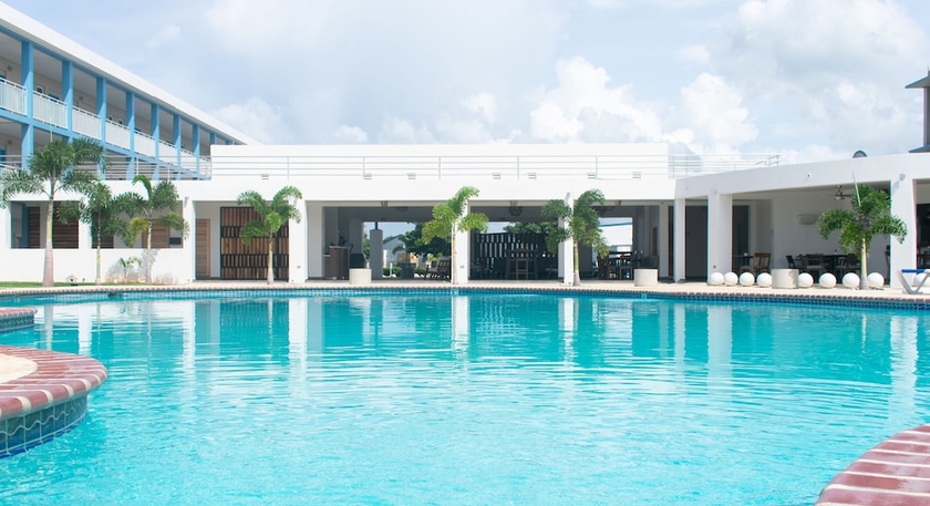 Imagen de la piscina del Hotel Punta Borinquen Resort. Foto 18