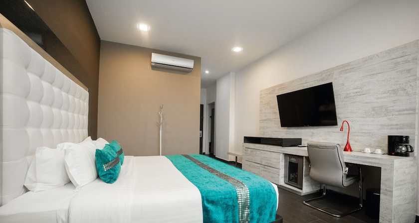 Imagen de la habitación del Hotel Punta Diamante Premium. Foto 6