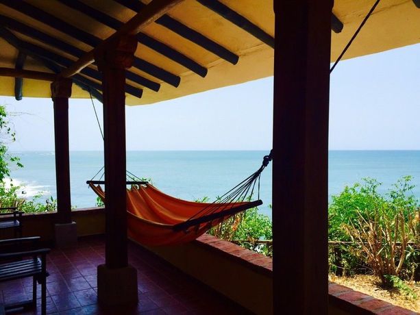 Imagen de los exteriores del Hotel Punta Franca. Foto 10