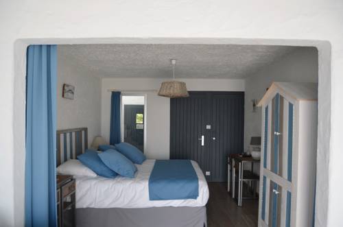 Imagen de la habitación del Hotel Punta Lara. Foto 13