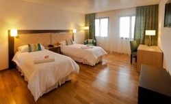 Imagen de la habitación del Hotel Punta Le&oacute;n. Foto 2