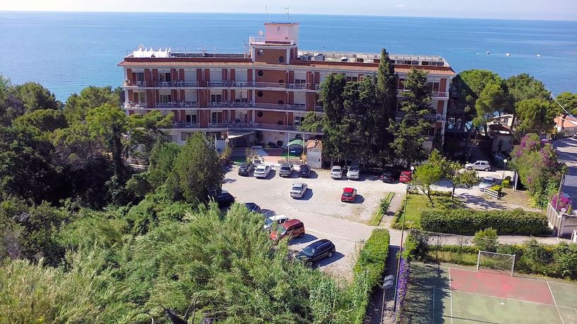 Imagen general del Hotel Punta Licosa. Foto 3