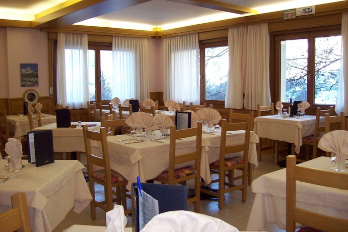 Imagen del bar/restaurante del Hotel Punta Margherita. Foto 5