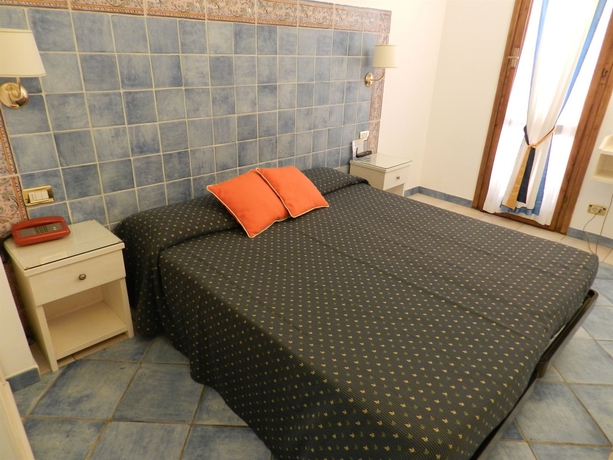 Imagen de la habitación del Hotel Punta Mesco. Foto 7