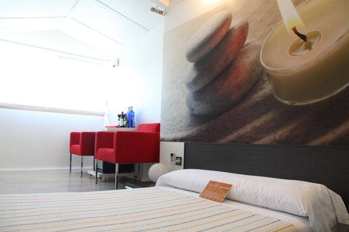 Imagen de la habitación del Hotel Punta Monpás. Foto 6