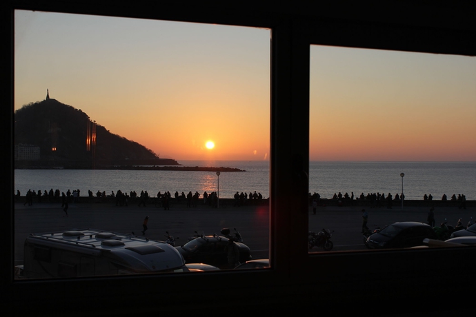 Imagen de los exteriores del Hotel Punta Monpás. Foto 13