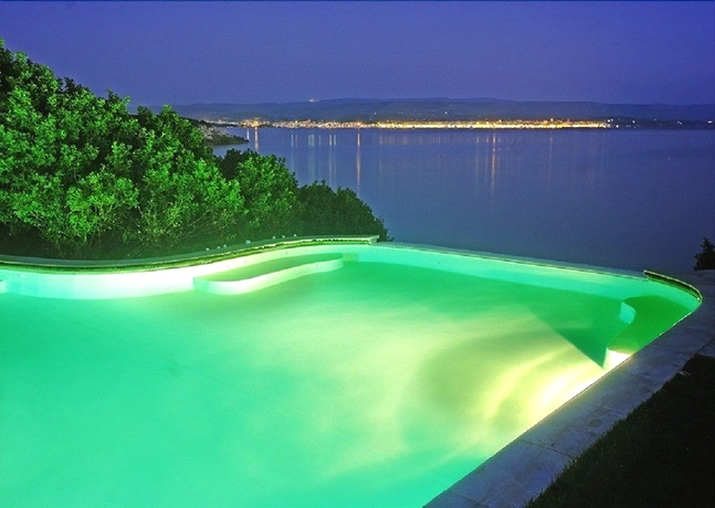 Imagen de la piscina del Hotel Punta Negra. Foto 17