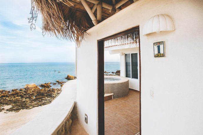 Imagen de la habitación del Hotel Punta Pescadero Paradise. Foto 3