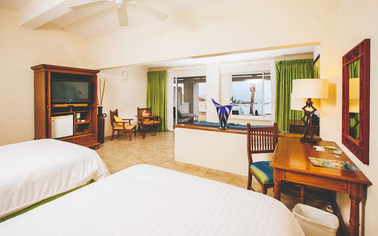 Imagen de la habitación del Hotel Punta Pescadero Paradise. Foto 17