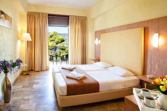 Imagen general del Hotel Punta, Punta. Foto 5