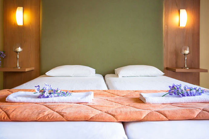 Imagen general del Hotel Punta, Punta. Foto 8