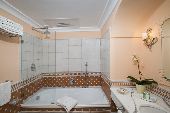 Imagen de la habitación del Hotel Punta Regina. Foto 11