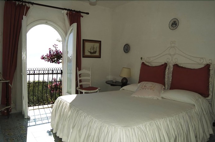 Imagen de la habitación del Hotel Punta Rossa. Foto 2