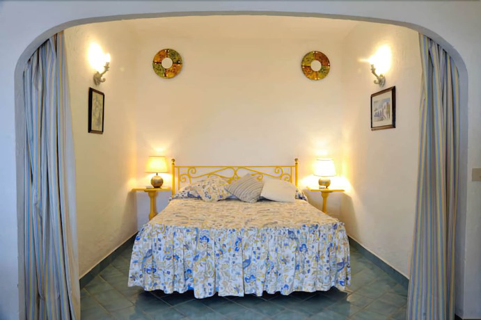 Imagen de la habitación del Hotel Punta Rossa. Foto 10