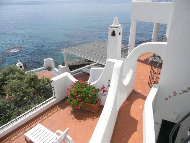 Imagen de la habitación del Hotel Punta Rossa. Foto 11